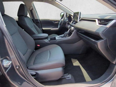 2024 Toyota RAV4 XLE FWD (GS)