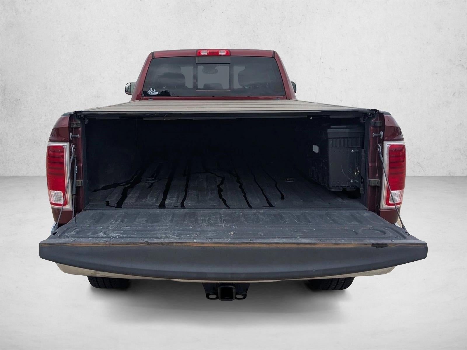 2017 RAM 3500 Laramie 4x4 Crew Cab 8' Box