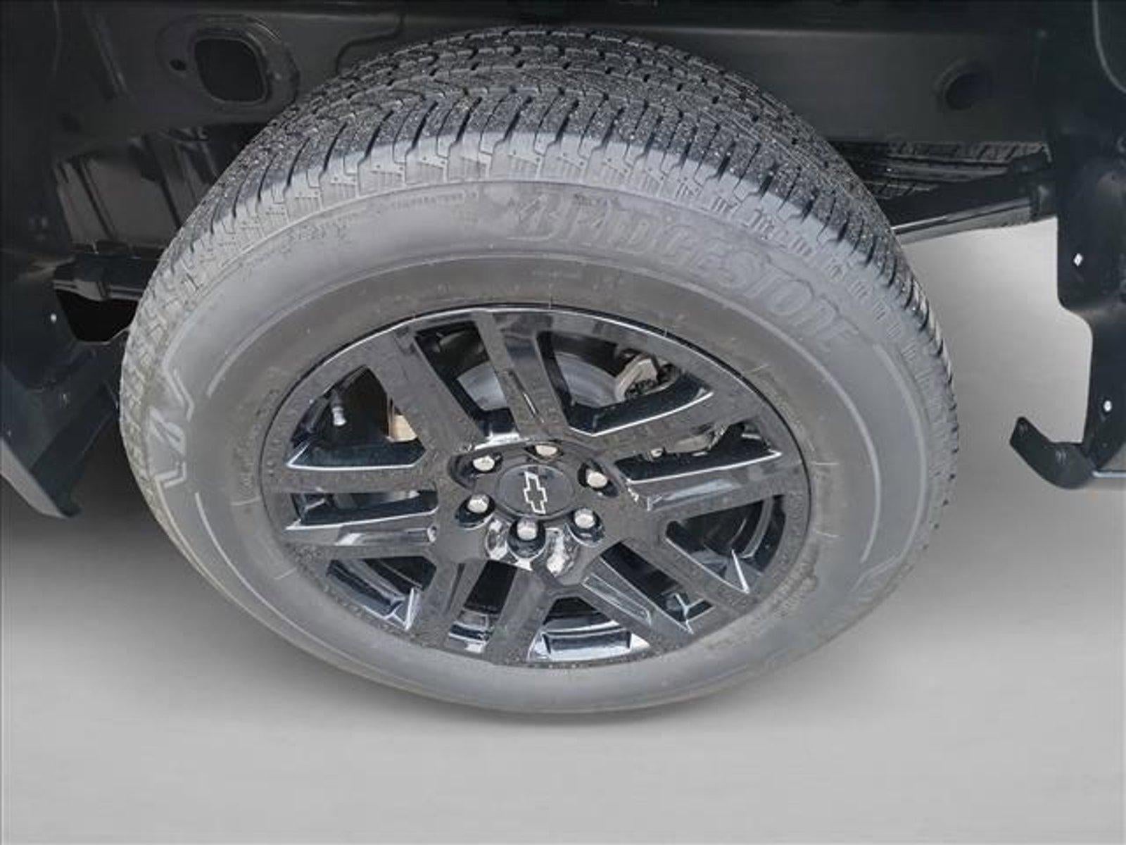 2024 Chevrolet Silverado 1500 Crew Cab Short Box 2-Wheel Drive Custom