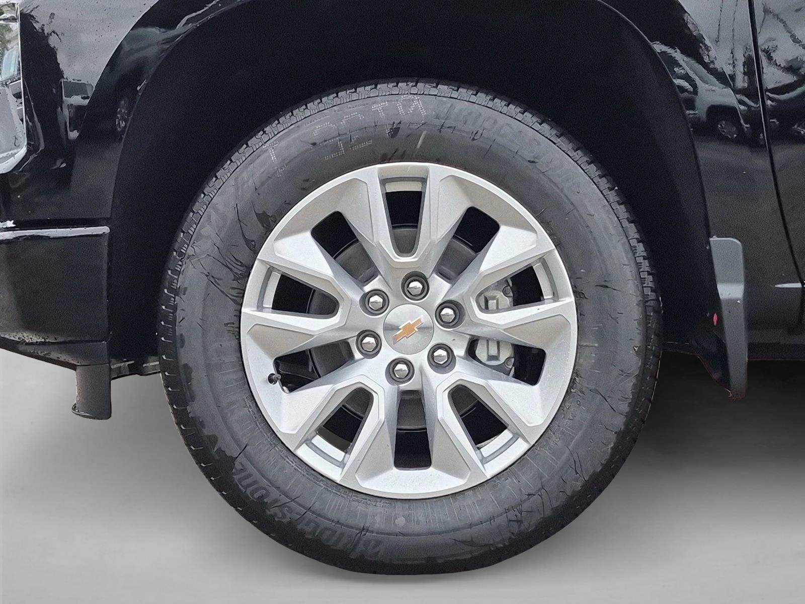 2026 Chevrolet Silverado 1500 Crew Cab Short Box 2-Wheel Drive Custom