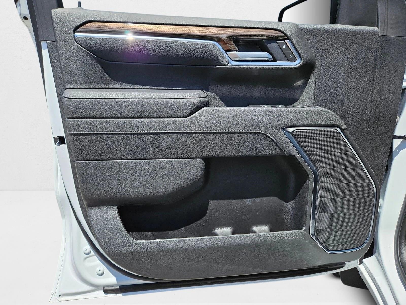 2025 Chevrolet Silverado 1500 Crew Cab Short Box 2-Wheel Drive RST