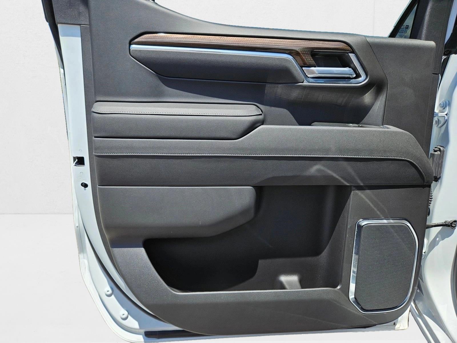 2025 Chevrolet Silverado 1500 Crew Cab Short Box 2-Wheel Drive RST