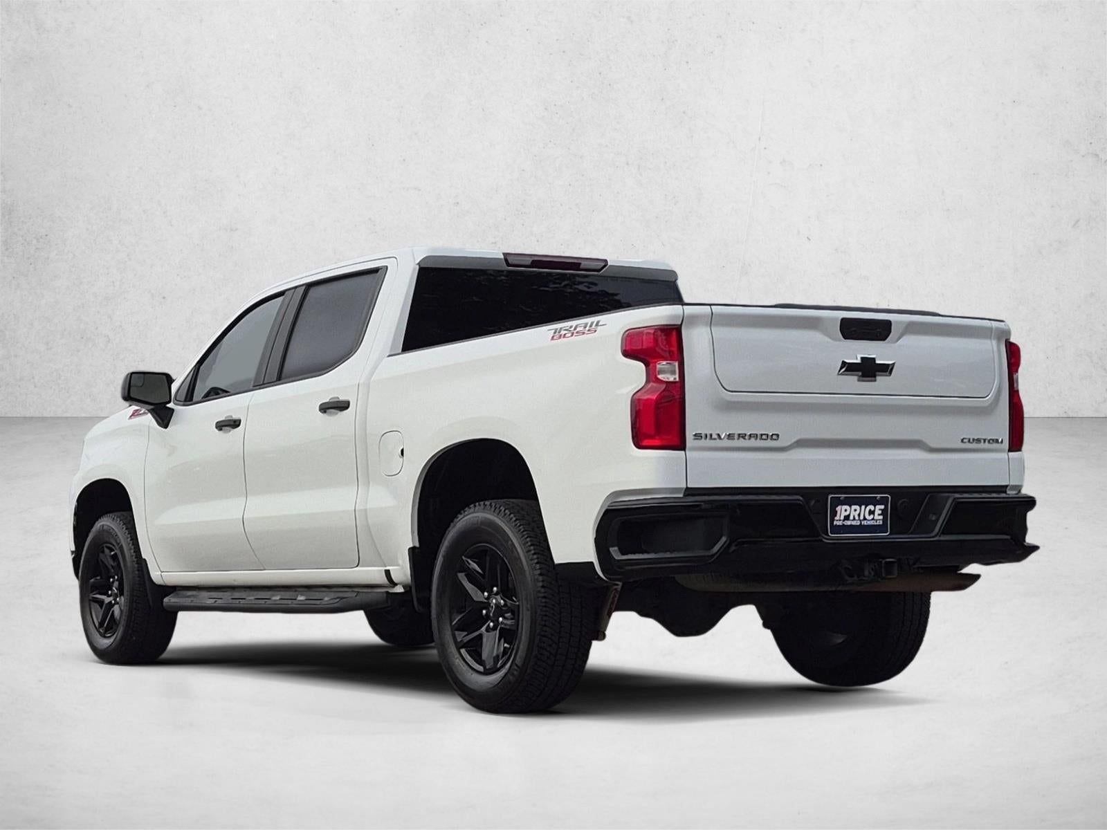 2022 Chevrolet Silverado 1500 LTD Crew Cab Short Box 4-Wheel Drive Custom Trail Boss