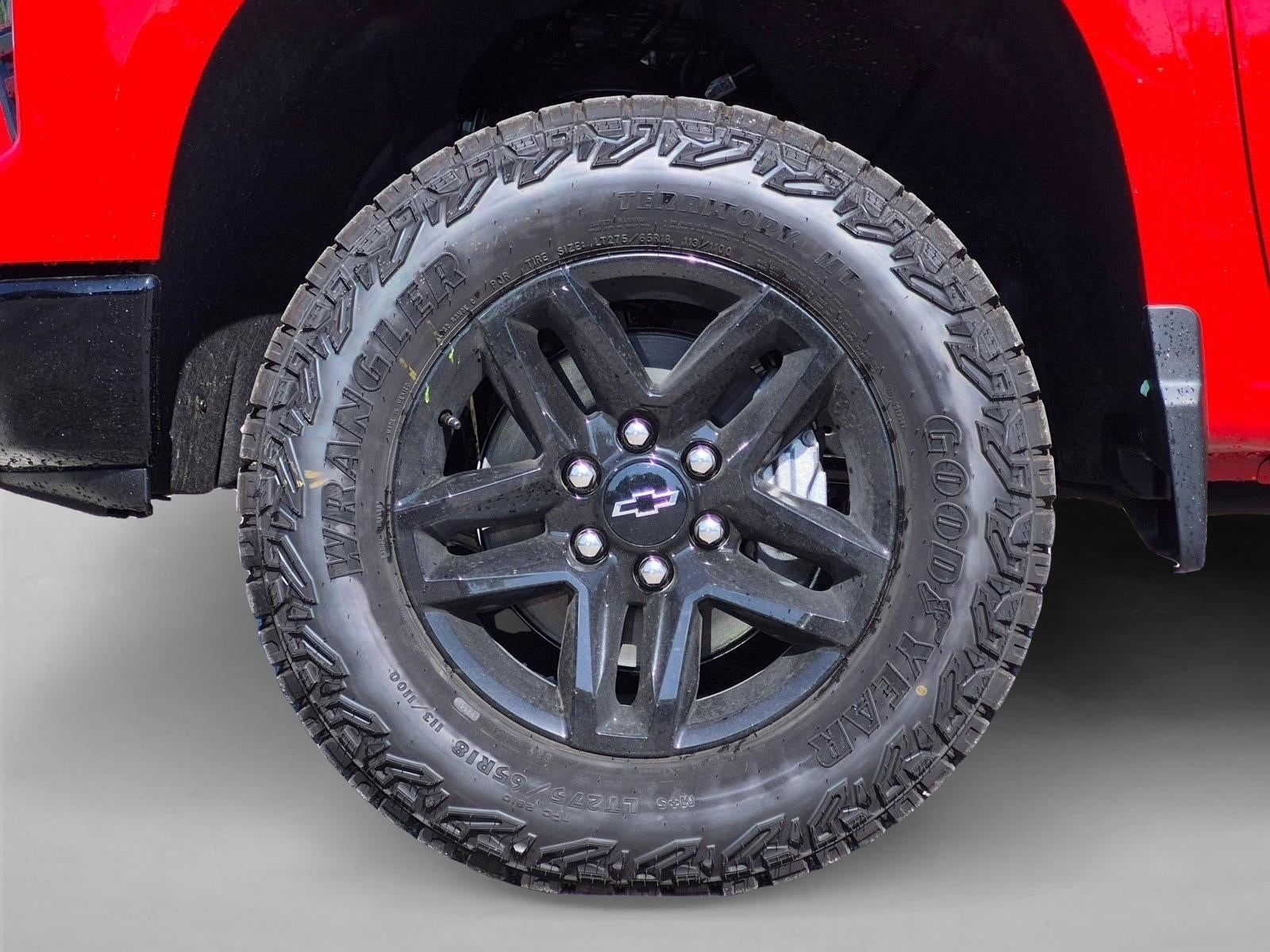 2026 Chevrolet Silverado 1500 Crew Cab Short Box 4-Wheel Drive Custom Trail Boss