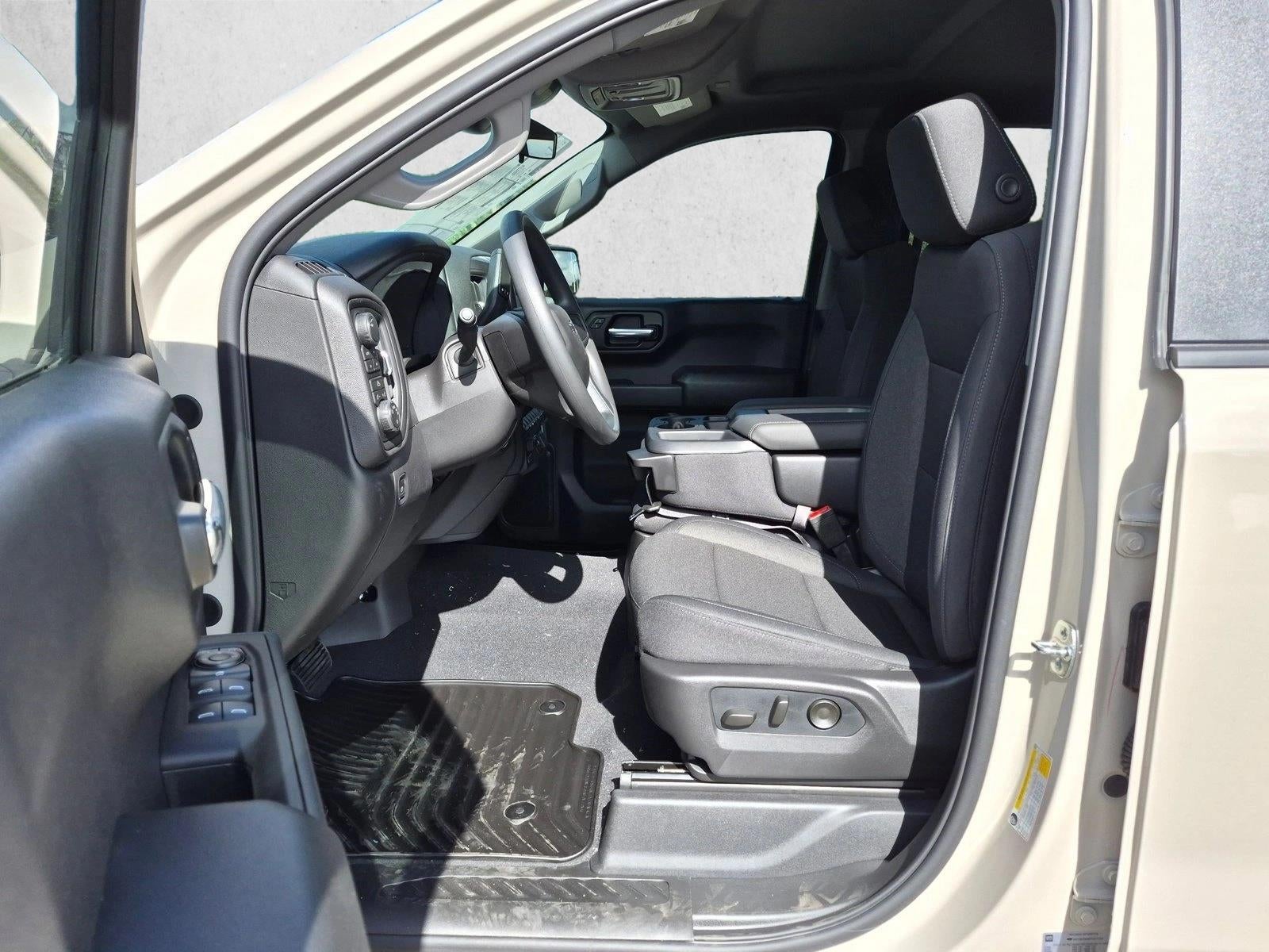 2026 Chevrolet Silverado 1500 Crew Cab Short Box 4-Wheel Drive Custom Trail Boss