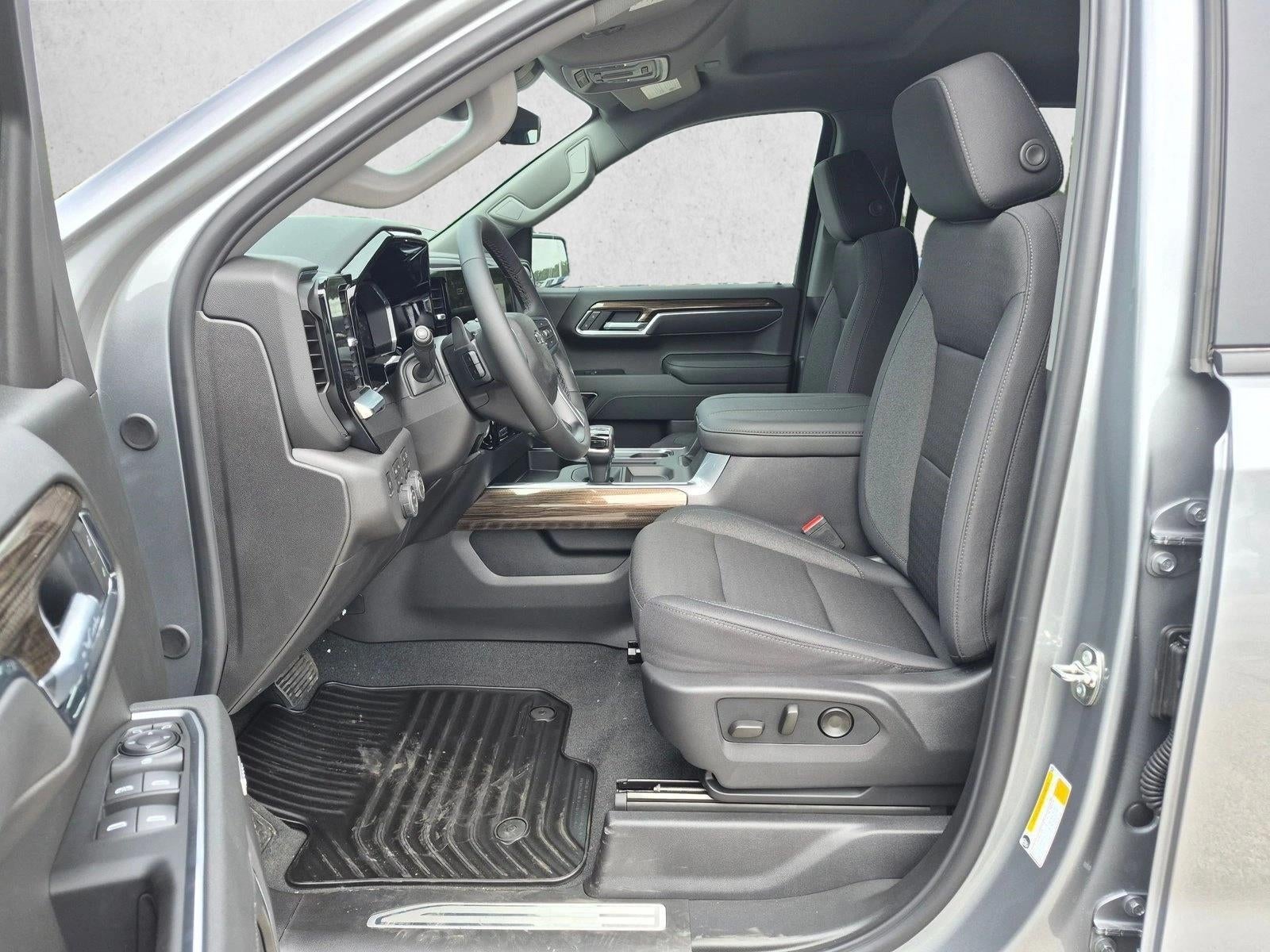 2026 Chevrolet Silverado 1500 Crew Cab Short Box 4-Wheel Drive RST