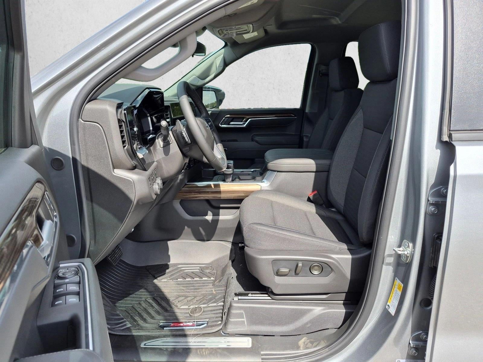 2026 Chevrolet Silverado 1500 Crew Cab Short Box 4-Wheel Drive LT Trail Boss