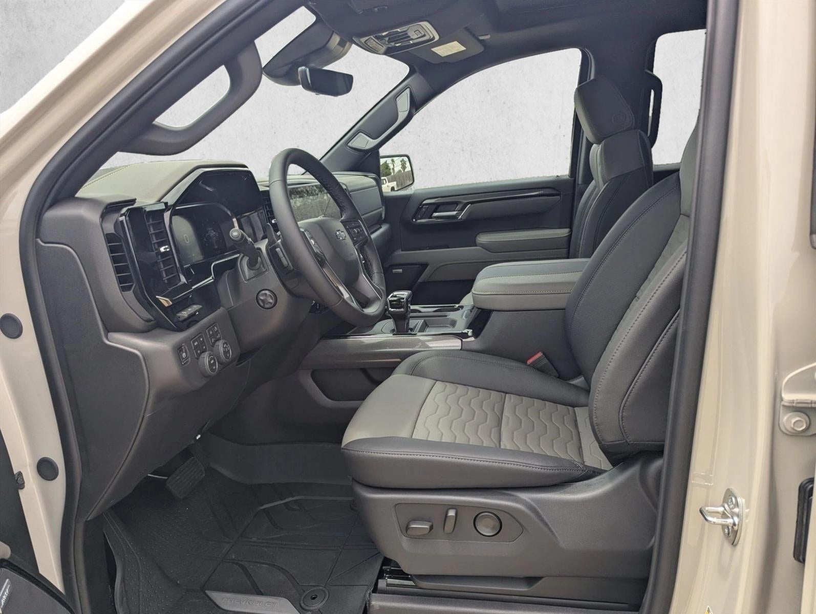 2026 Chevrolet Silverado 1500 Crew Cab Short Box 4-Wheel Drive ZR2