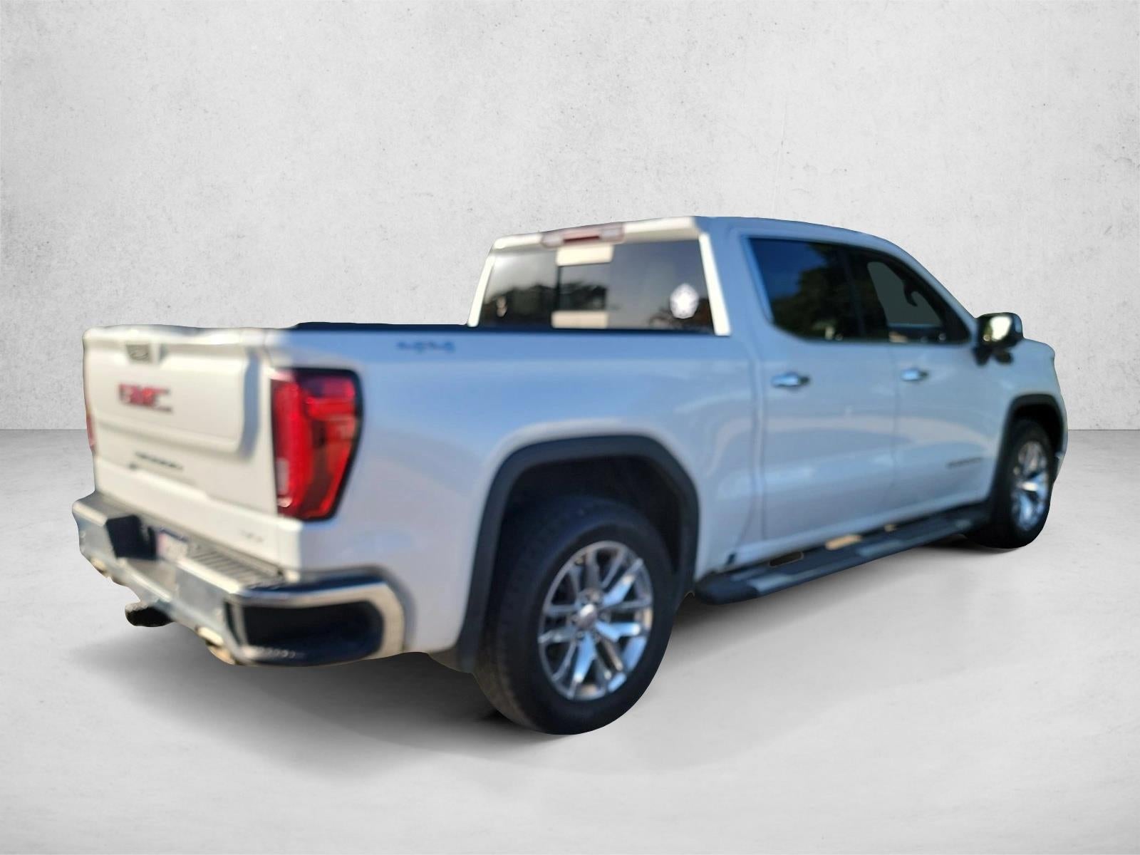 2020 GMC Sierra 1500 Crew Cab Short Box 4-Wheel Drive SLT