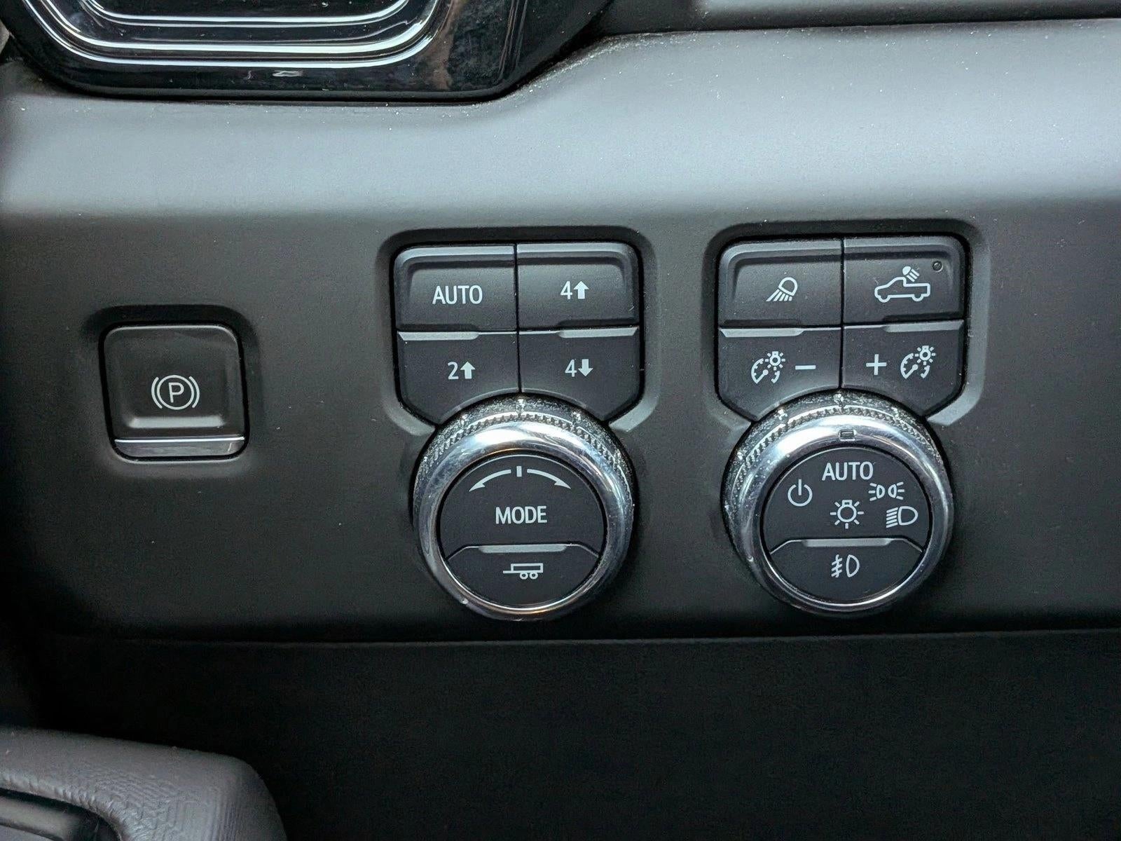 2023 GMC Sierra 1500 Crew Cab Short Box 4-Wheel Drive AT4X