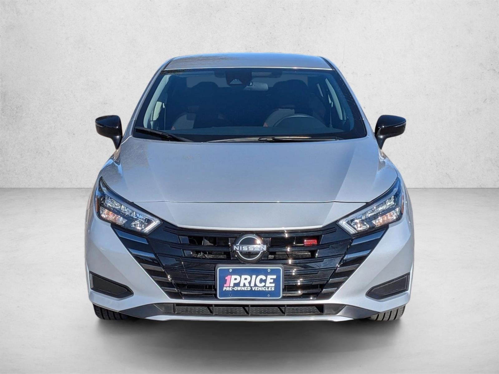 2025 Nissan Versa SR CVT