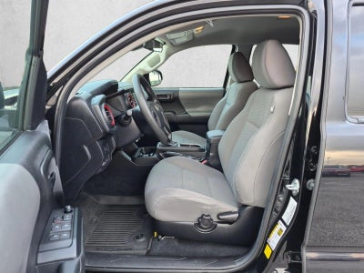 2022 Toyota Tacoma 2WD 2WD SR Double Cab 5' Bed I4 AT (GS)