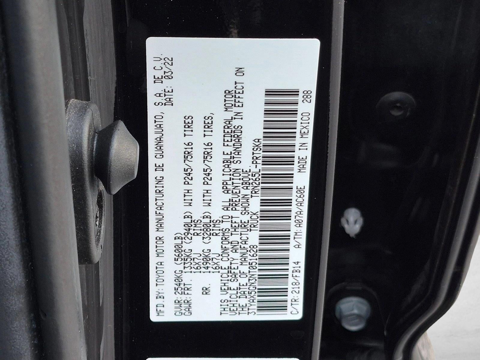 2022 Toyota Tacoma 2WD 2WD SR Double Cab 5' Bed I4 AT (GS)