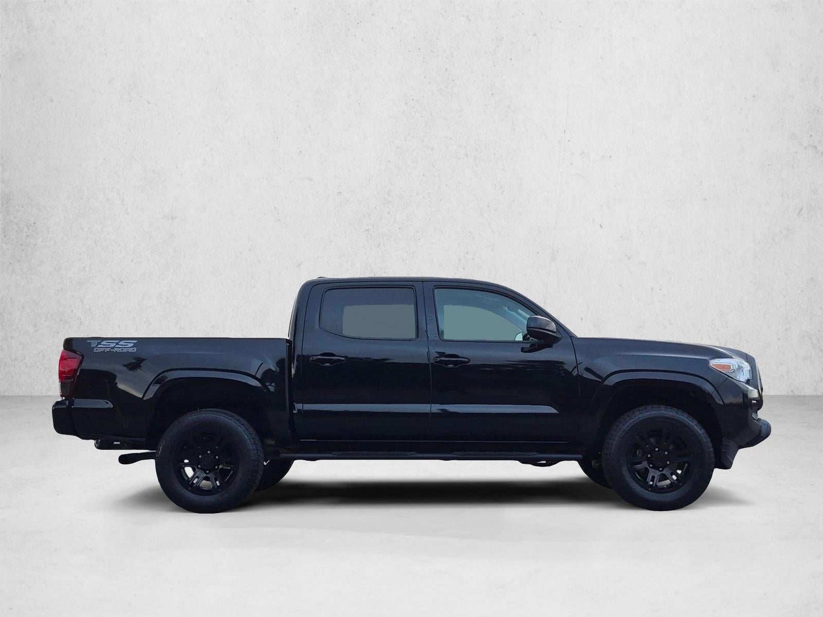 2022 Toyota Tacoma 2WD 2WD SR Double Cab 5' Bed I4 AT (GS)