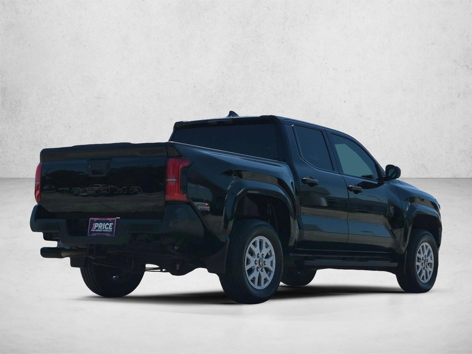 2024 Toyota Tacoma 2WD SR Double Cab 5' Bed AT (Natl)