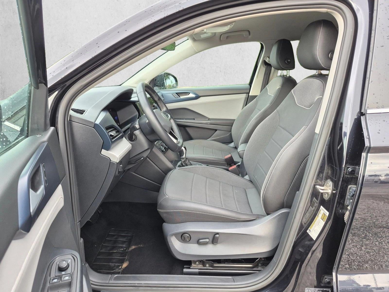 2024 Volkswagen Taos SE FWD