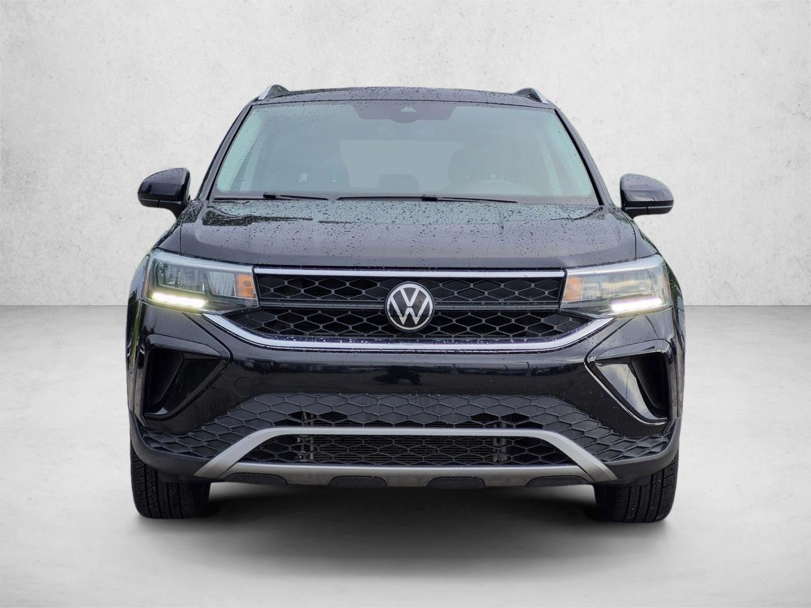 2024 Volkswagen Taos SE FWD