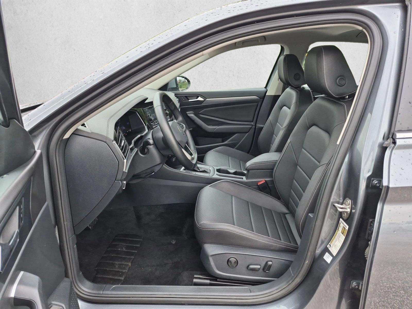 2024 Volkswagen Jetta SE Auto