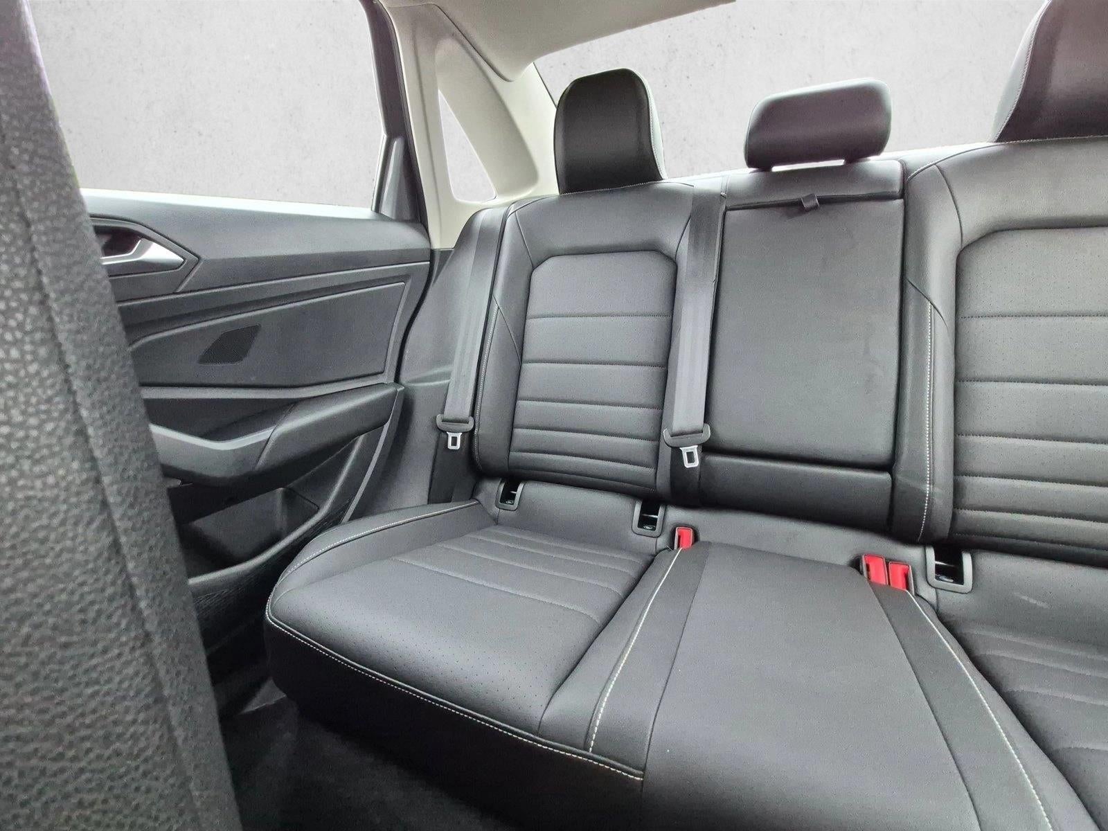 2024 Volkswagen Jetta SE Auto