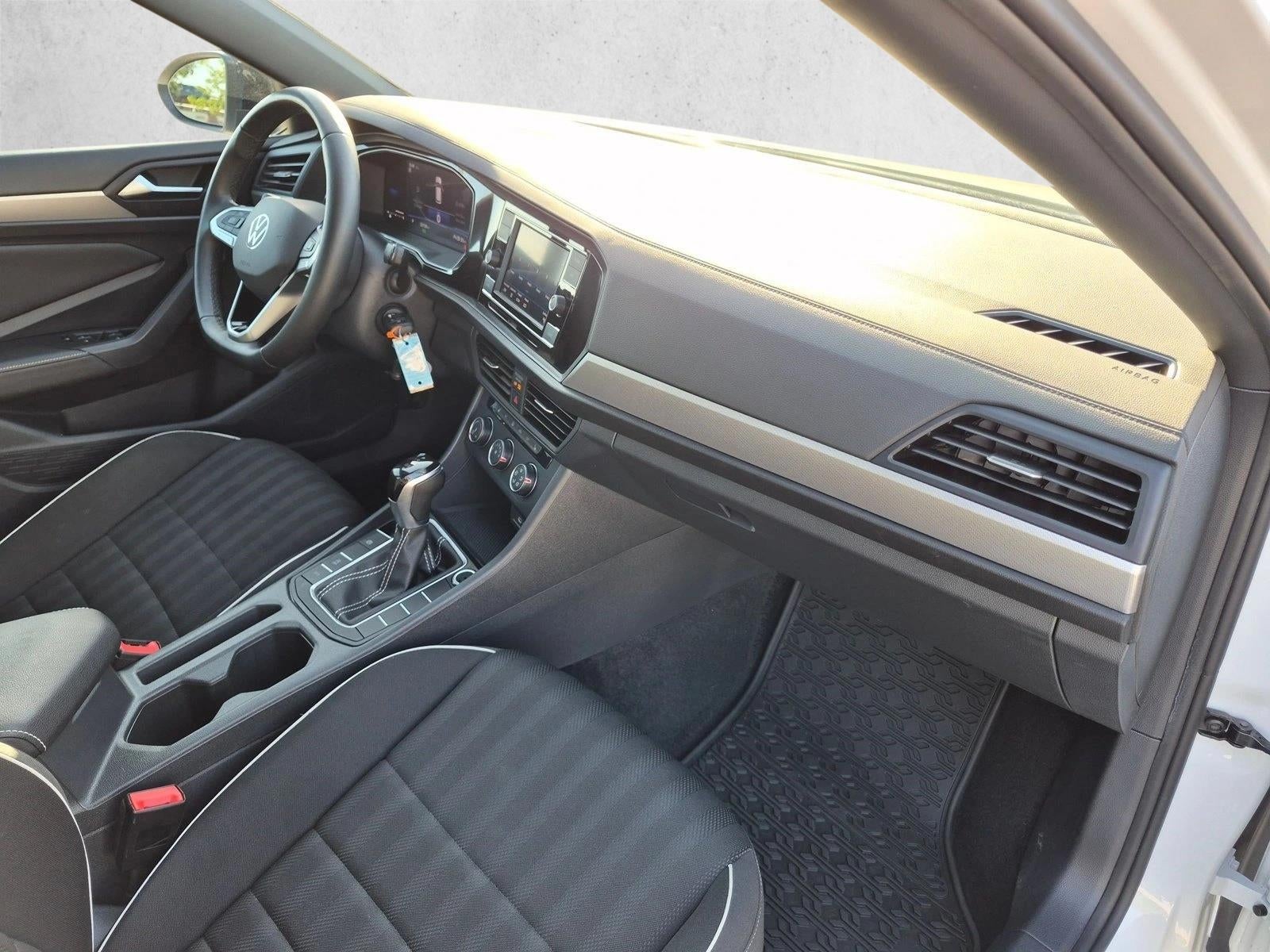 2024 Volkswagen Jetta Sport Auto