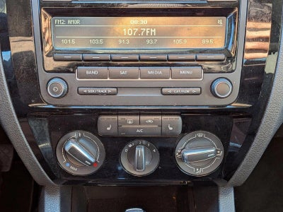 2015 Volkswagen Jetta 4dr DSG 2.0L TDI S Sedan