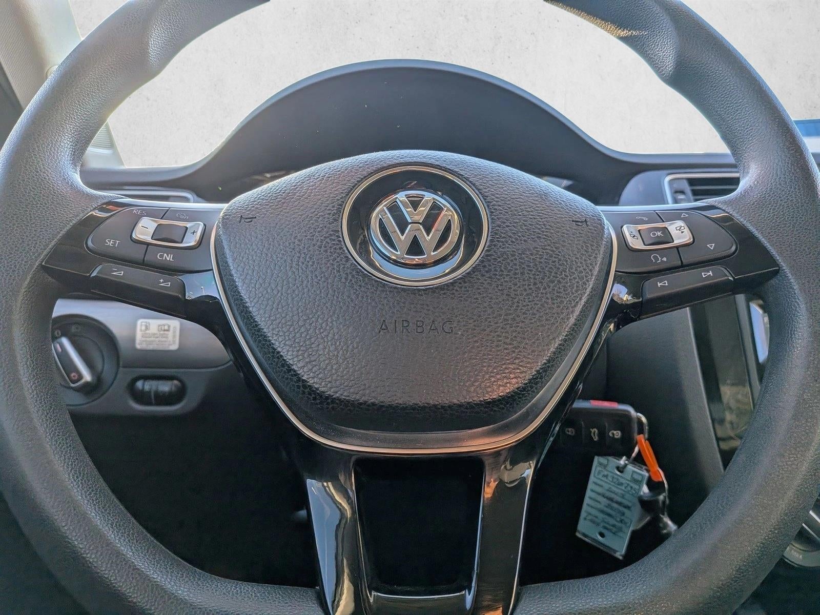 2015 Volkswagen Jetta 4dr DSG 2.0L TDI S Sedan