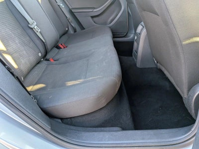 2015 Volkswagen Jetta 4dr DSG 2.0L TDI S Sedan