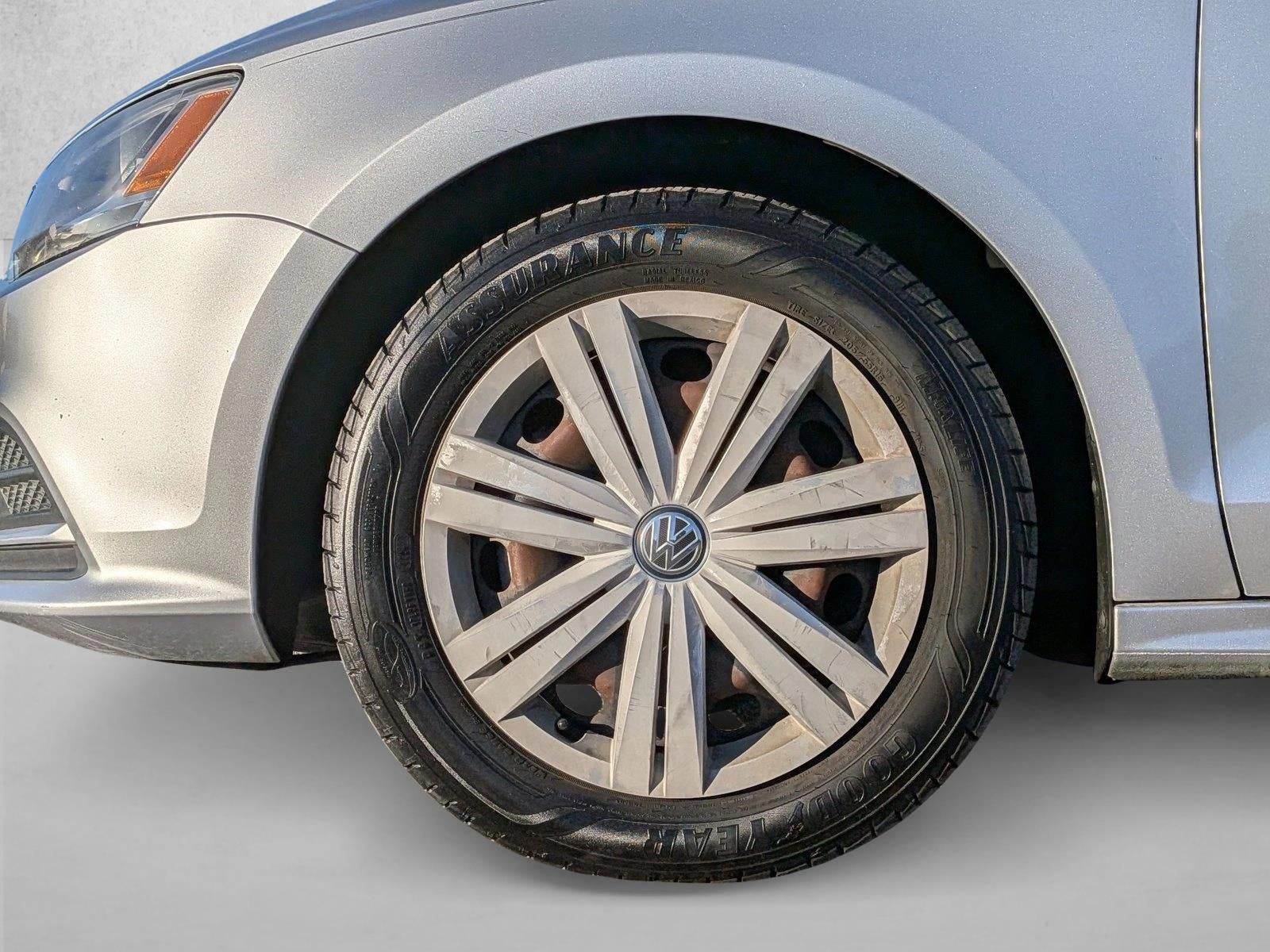 2015 Volkswagen Jetta 4dr DSG 2.0L TDI S Sedan