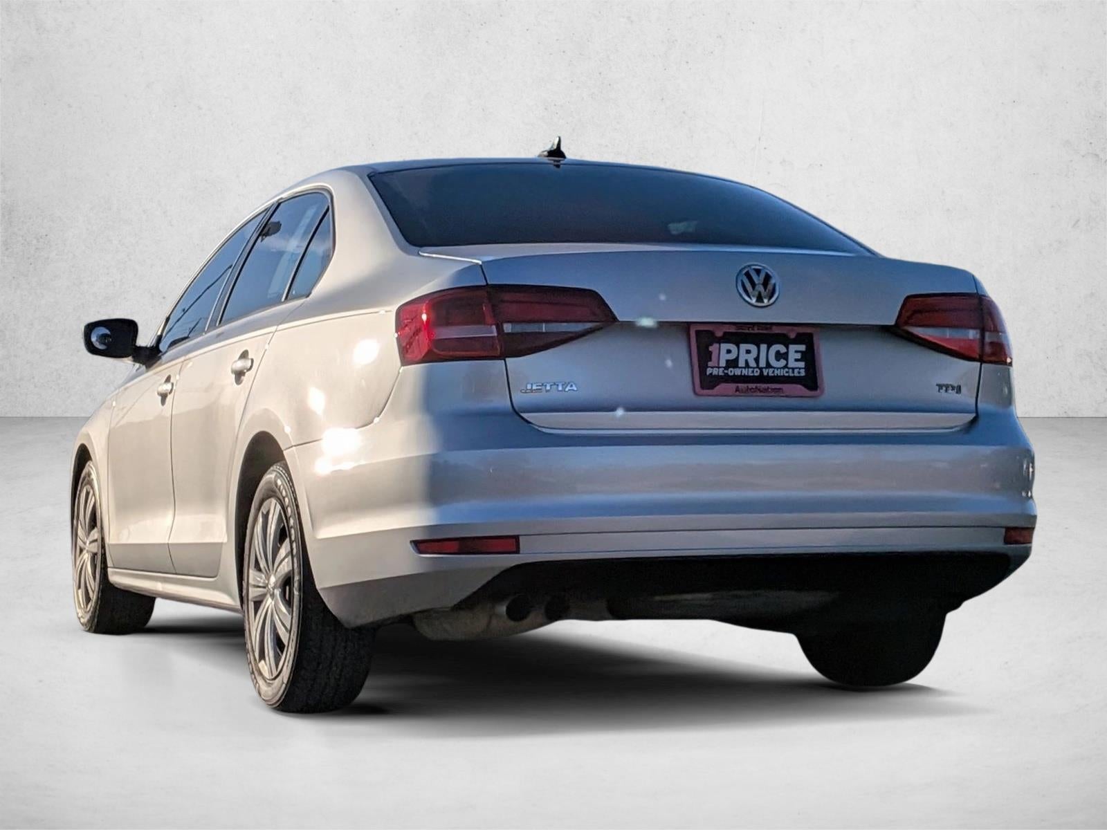 2015 Volkswagen Jetta 4dr DSG 2.0L TDI S Sedan