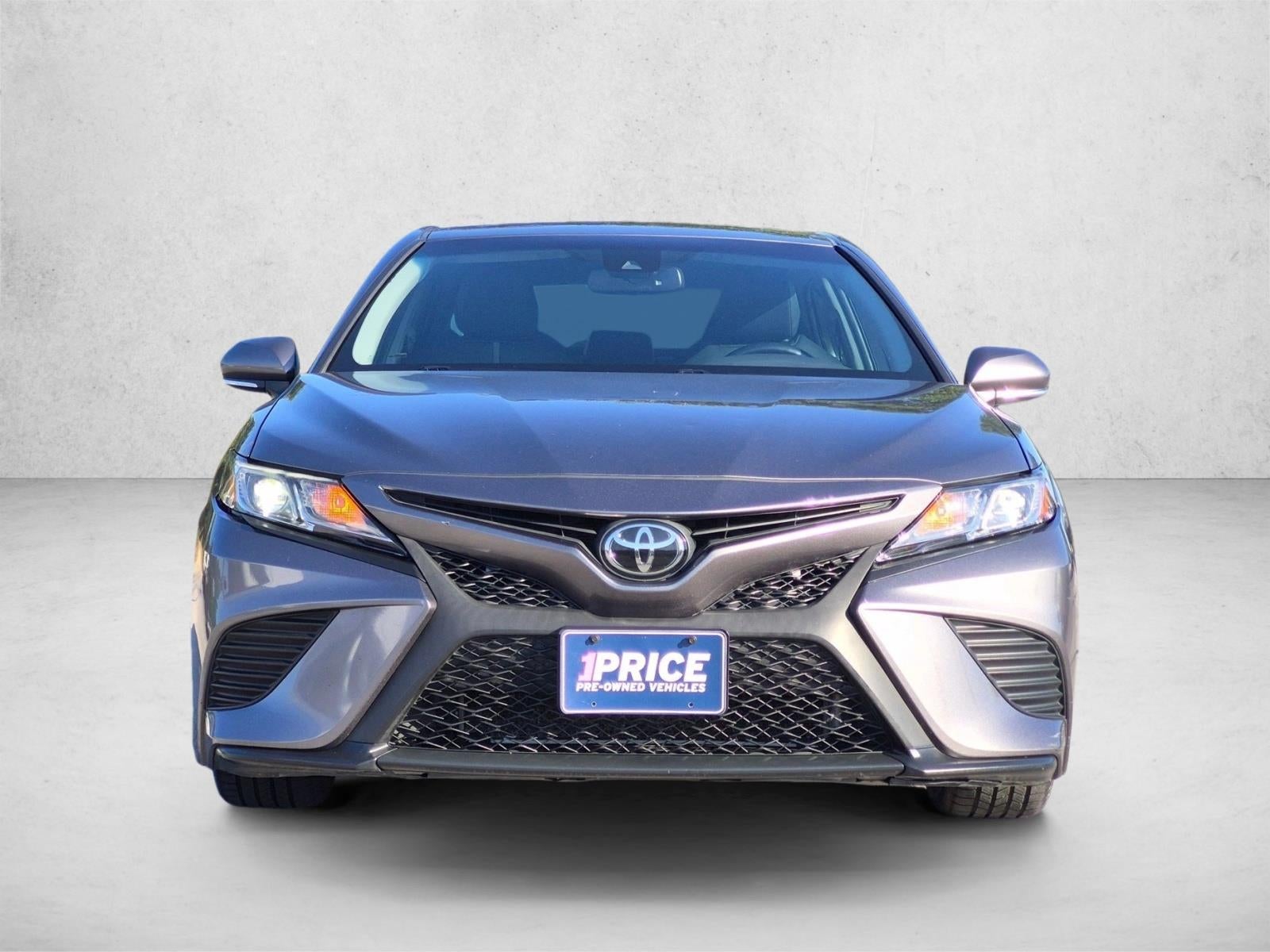 2018 Toyota Camry SE Auto (SE)