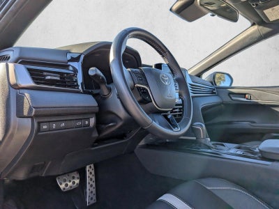 2025 Toyota Camry SE (SE)