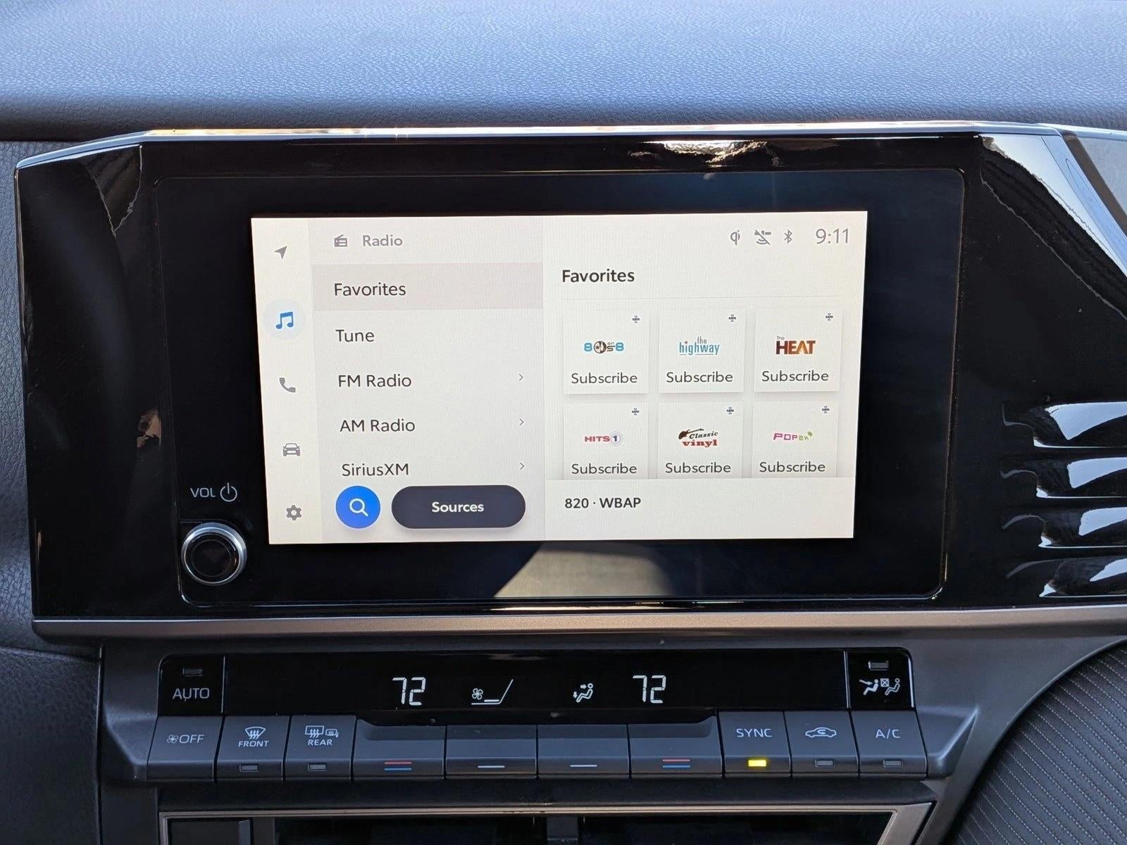 2025 Toyota Camry SE (SE)