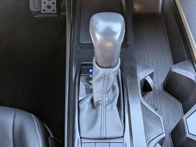 2025 Toyota Camry SE (SE)