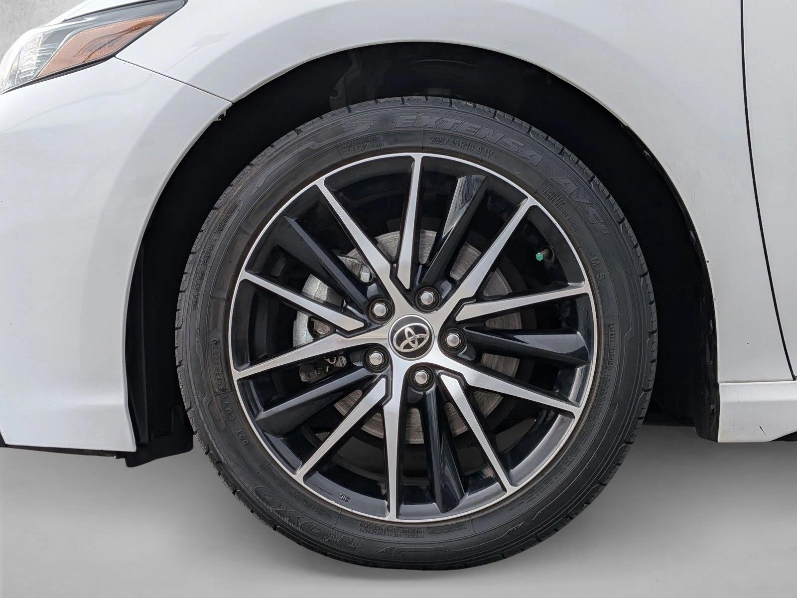 2022 Toyota Camry SE Auto (SE)