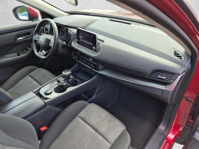 2025 Nissan Rogue AWD SV