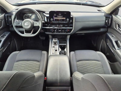 2025 Nissan Pathfinder SV 2WD
