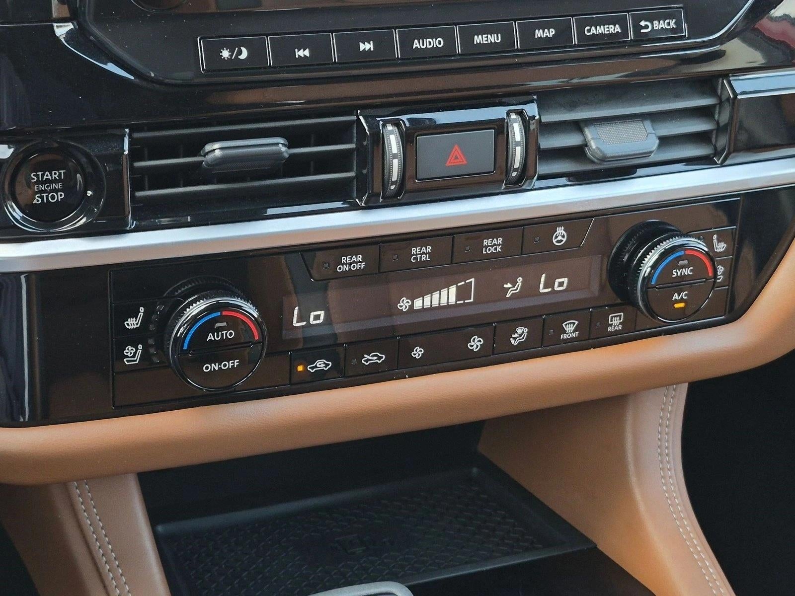 2025 Nissan Pathfinder Platinum 4WD