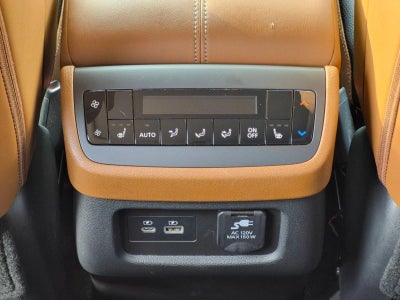 2025 Nissan Pathfinder Platinum 4WD