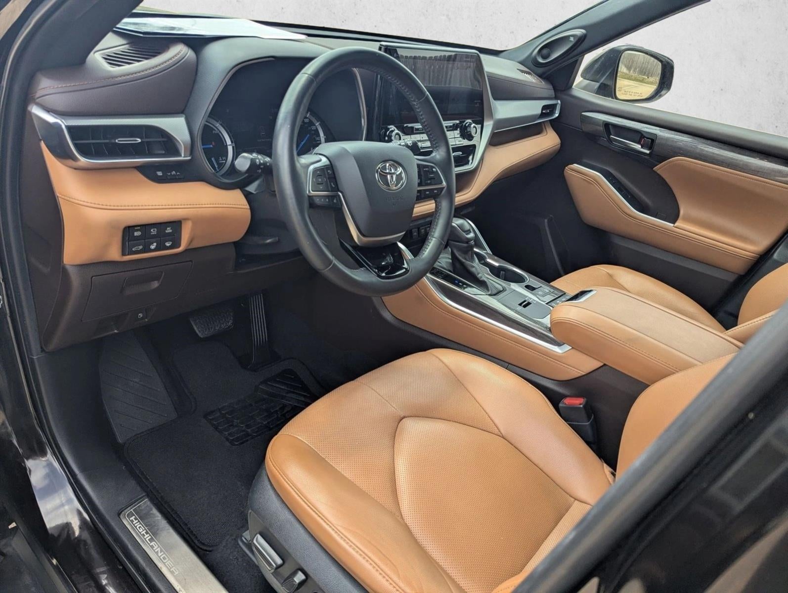2021 Toyota Highlander Hybrid Platinum AWD (Natl)