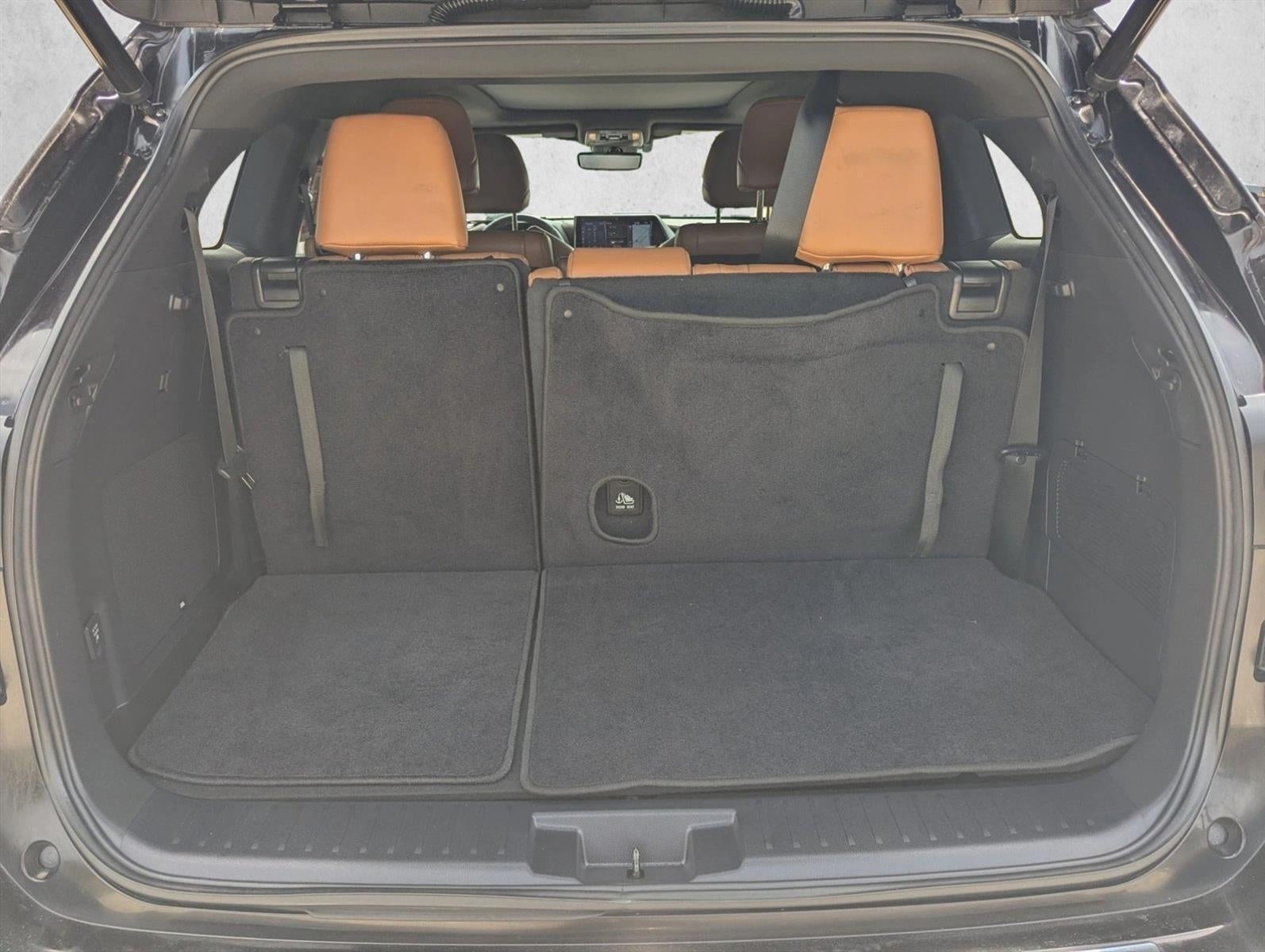 2021 Toyota Highlander Hybrid Platinum AWD (Natl)
