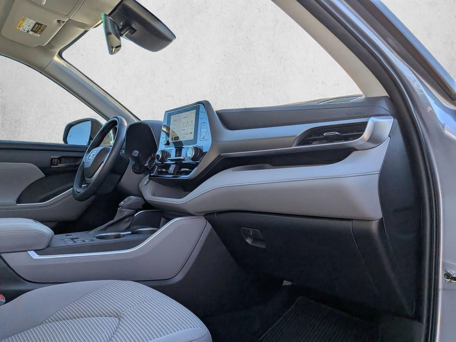 2023 Toyota Highlander LE FWD (GS)