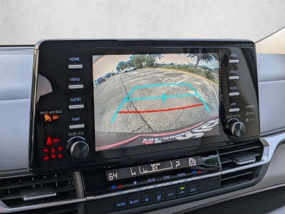 2024 Toyota Sienna LE FWD 8-Passenger (Natl)