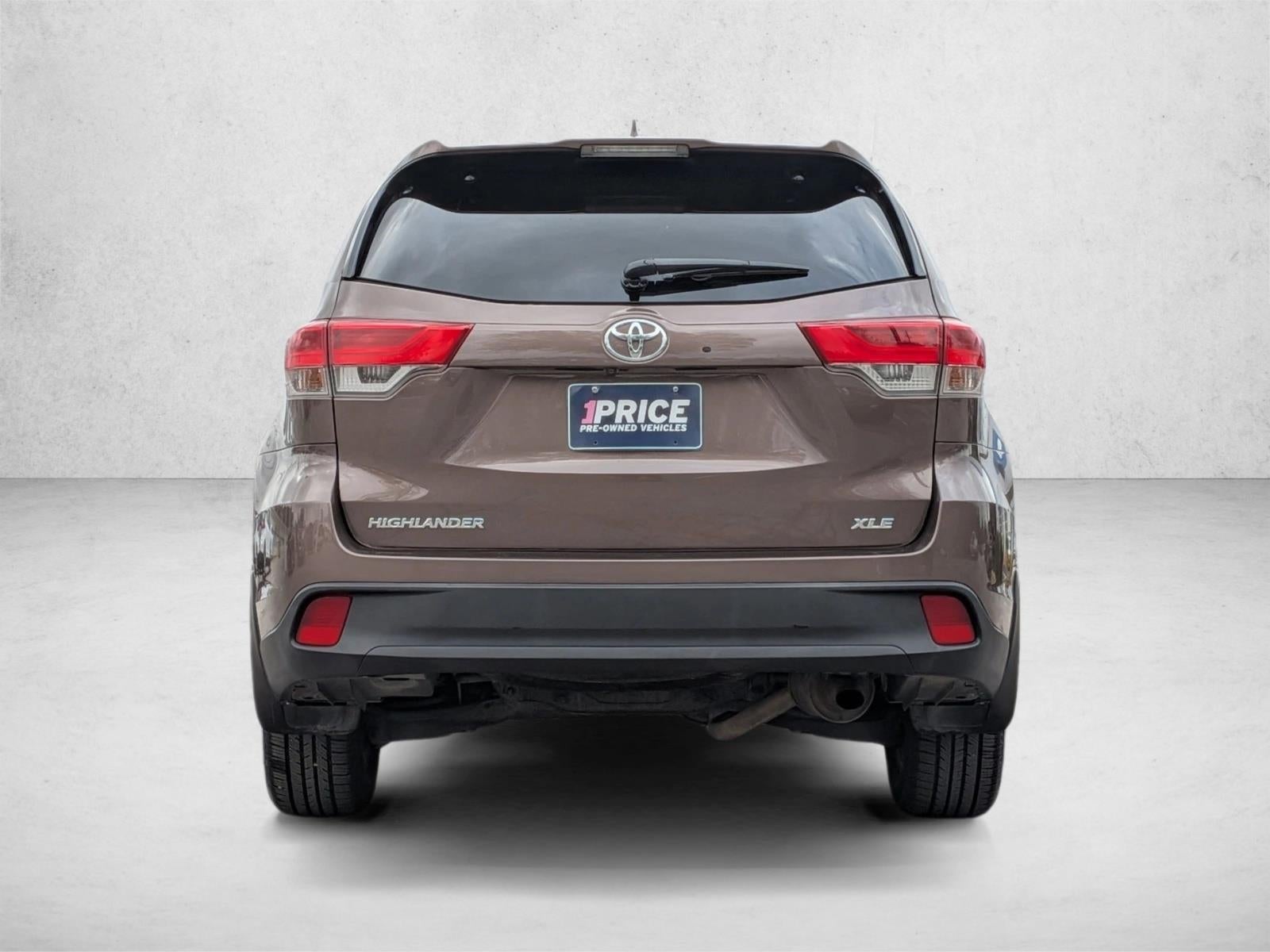 2017 Toyota Highlander XLE V6 FWD (Natl)