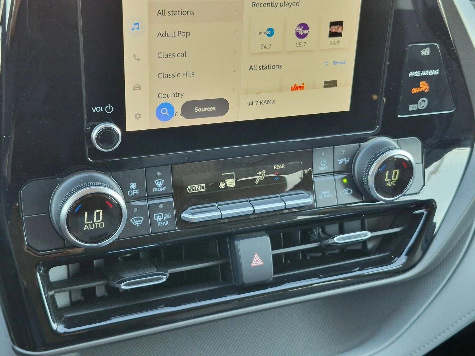 2024 Toyota Highlander Hybrid Hybrid LE FWD (Natl)