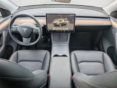 2025 Tesla Model Y Long Range AWD *Ltd Avail*