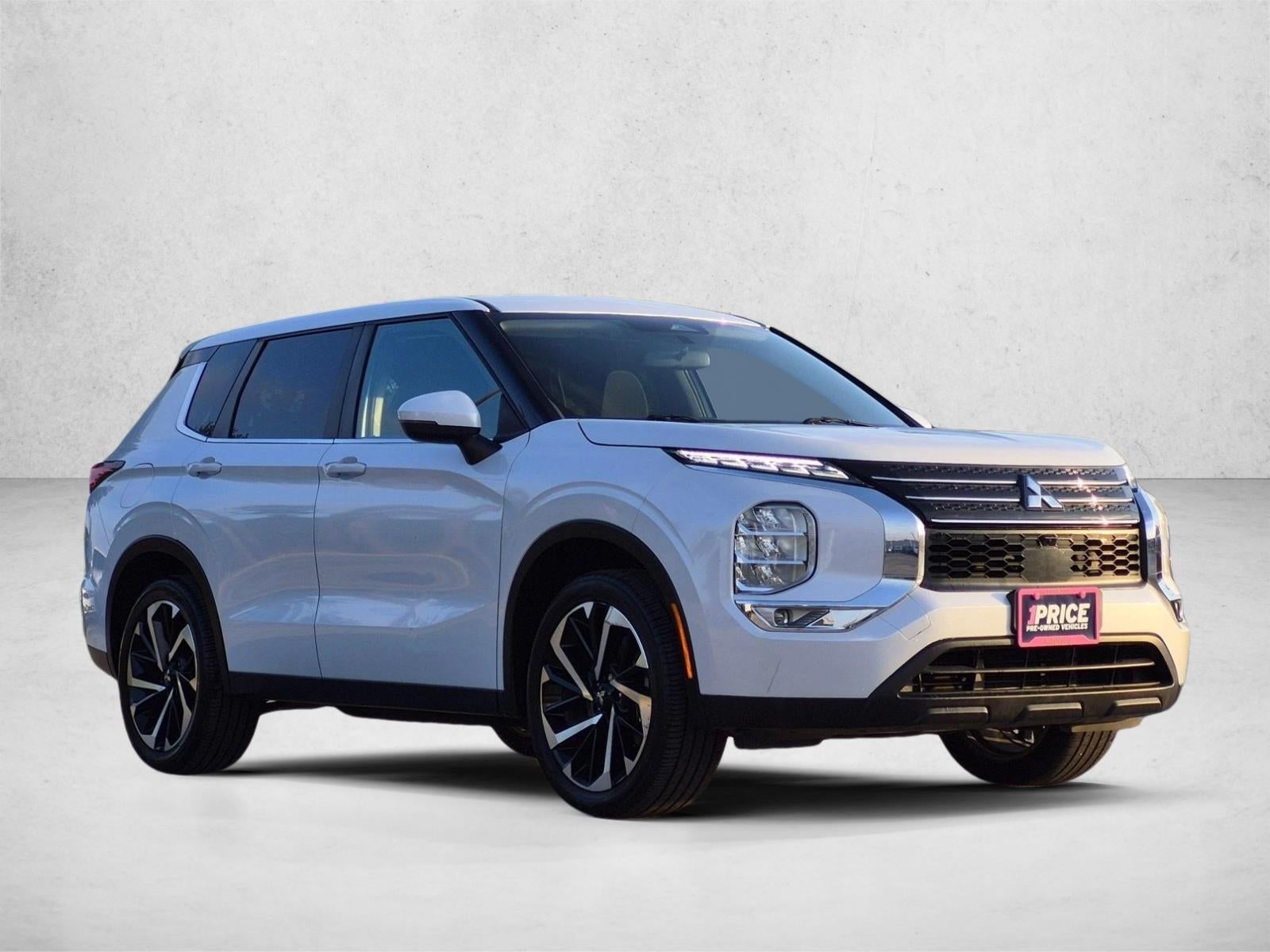 2022 Mitsubishi Outlander ES FWD