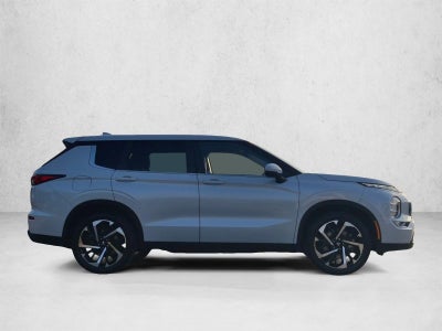 2022 Mitsubishi Outlander ES FWD