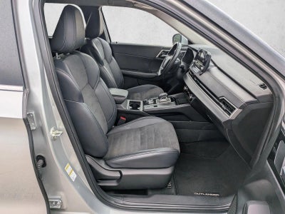 2024 Mitsubishi Outlander SE FWD