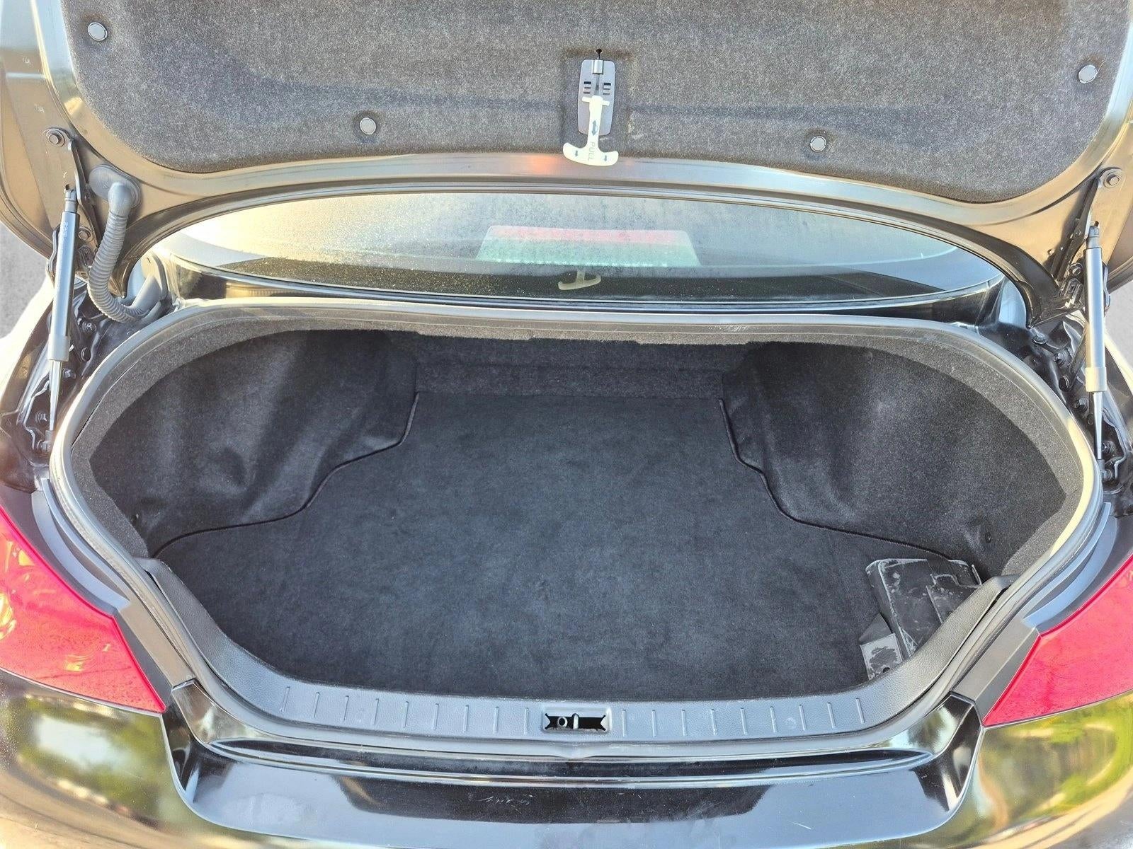 2012 INFINITI G25 Journey