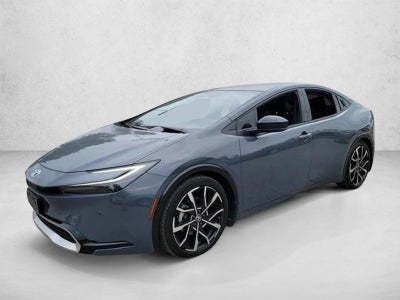 2025 Toyota Prius Plug-In Hybrid XSE (Natl)